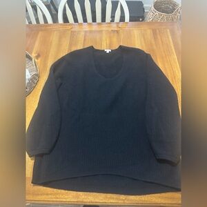 Cuyana wool cashmere Vneck sweater